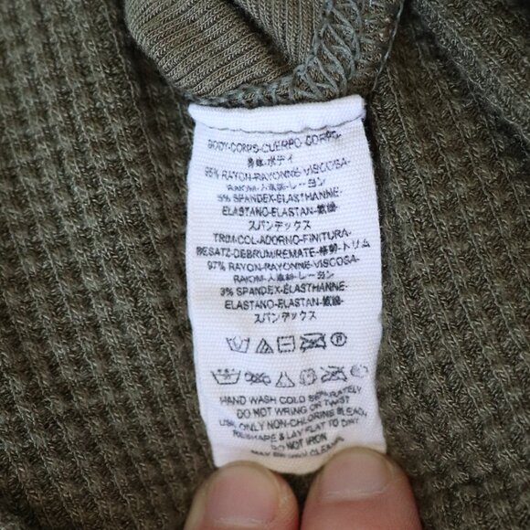 Free People Women's Sz Lrg Green Relaxed Fit Waffle Knit Thumb Holes Casual Top - Picture 13 of 13